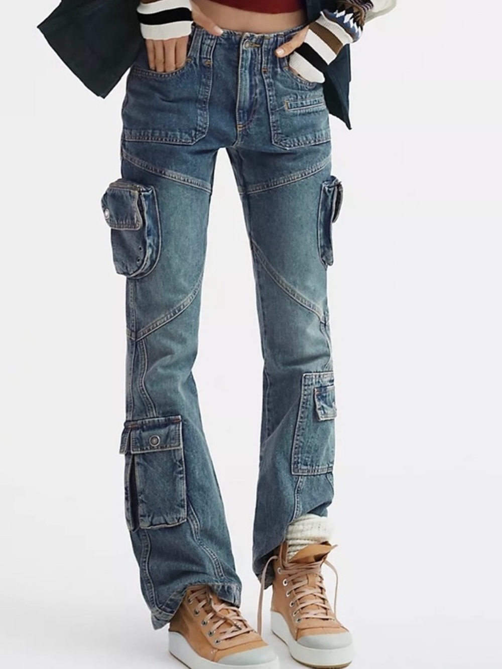 NWT We The Free Call Me Crazy Cargo Jeans Size 30 - Picture 2 of 6